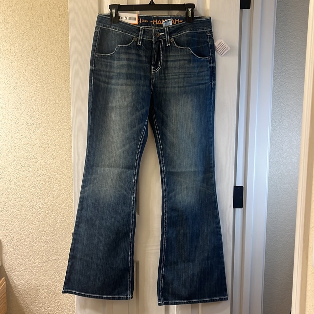 NWT Cruel Moderate Rise Flare Jean